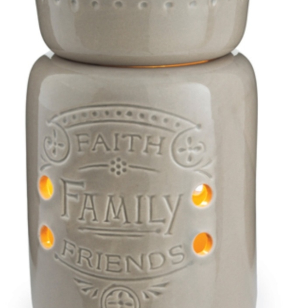 NWT Candle Warmers Midsize Illumination Fragrance Warmer. Gray wax melt warmer